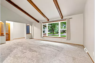 W157N10840  Catskill Ln, Germantown, WI 53022 - Photo 12