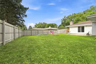 W157N10840 Catskill Ln, Germantown, WI 53022 - Photo 32