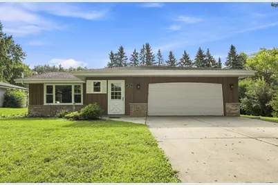 W157N10840  Catskill Ln, Germantown, WI 53022 - Photo 6