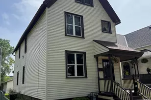 2328 N 9th St, Milwaukee, WI 53206 - Photo 2