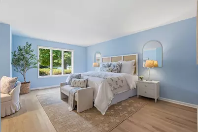 10042 N Holmes Ct, Mequon, WI 53092 - Photo 26