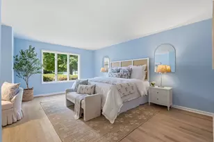 10042 N Holmes Ct, Mequon, WI 53092 - Photo 26
