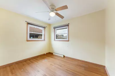 8302 W Courtland Ave, Milwaukee, WI 53218 - Photo 8