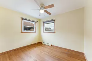 8302 W Courtland Ave, Milwaukee, WI 53218 - Photo 8