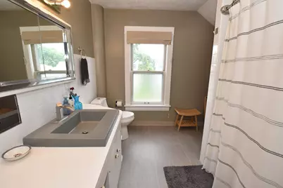 700  Grove Ave, Racine, WI 53405 - Photo 22