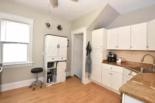 700 Grove Ave, Racine, WI 53405 - Photo 10