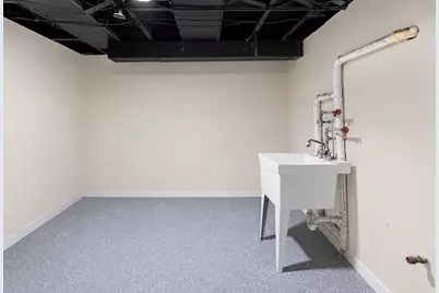 3809 N 15th St, Milwaukee, WI 53206 - Photo 32