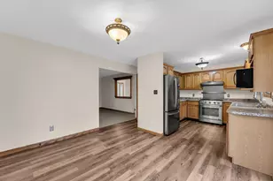 W1328 Glenwood Rd, Bloomfield, WI 53147 - Photo 4