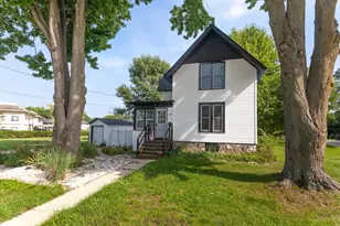 229 S Concord Rd, Oconomowoc, WI 53066 - Photo 2