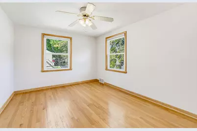 3744 N 100th St, Milwaukee, WI 53222 - Photo 32