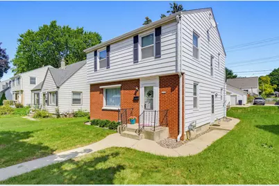 3744 N 100th St, Milwaukee, WI 53222 - Photo 2