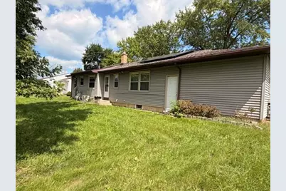 153 S Foster St, Saukville, WI 53080 - Photo 2