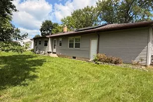 153 S Foster St, Saukville, WI 53080 - Photo 2