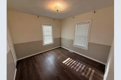 423 S 68th St, Milwaukee, WI 53214 - Photo 10
