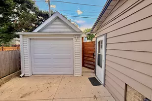 423 S 68th St, Milwaukee, WI 53214 - Photo 20