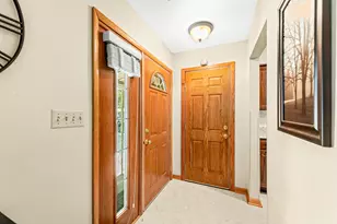 4329 S 49th St, Greenfield, WI 53220 - Photo 10