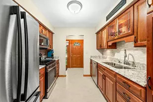 4329 S 49th St, Greenfield, WI 53220 - Photo 12