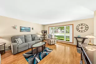 4329 S 49th St, Greenfield, WI 53220 - Photo 8