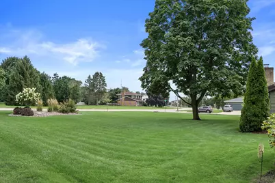 148  Beth Ct, Burlington, WI 53105 - Photo 32