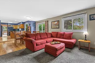 148 Beth Ct, Burlington, WI 53105 - Photo 8