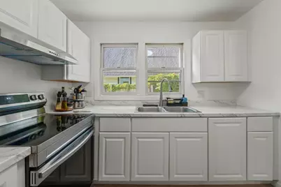 3231  Chicago Club Dr, Delavan, WI 53115 - Photo 8