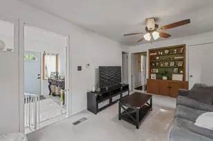 3231 Chicago Club Dr, Delavan, WI 53115 - Photo 6