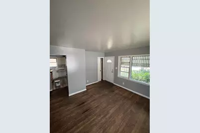 5708 N 97th St #5710, Milwaukee, WI 53225 - Photo 6