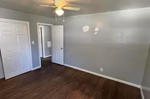 5708 N 97th St, Milwaukee, WI 53225 - Photo 10