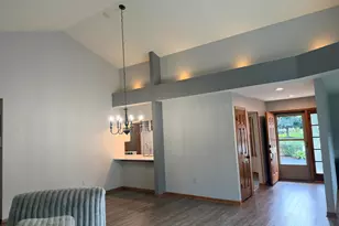 1924 Springbrook -, Waukesha, WI 53186 - Photo 8