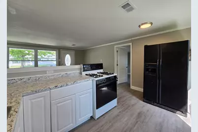 3729 W Kaul Ave, Milwaukee, WI 53209 - Photo 4