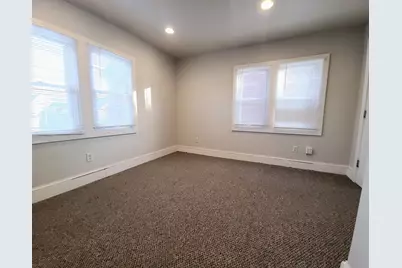 1851 N Pulaski St, Milwaukee, WI 53202 - Photo 10