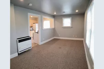 1851 N Pulaski St, Milwaukee, WI 53202 - Photo 8