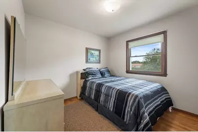 19615 W Coffee Rd, New Berlin, WI 53146 - Photo 6