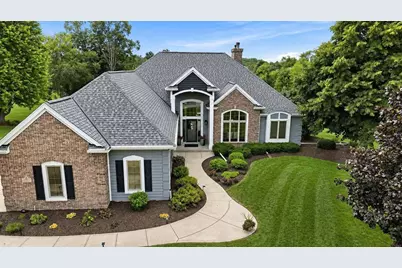 N66W38333  Deer Creek Ct, Oconomowoc, WI 53066 - Photo 1
