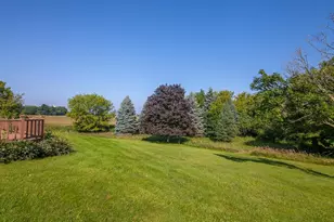 N27W30818 Golf Hills Dr, Delafield, WI 53072 - Photo 40