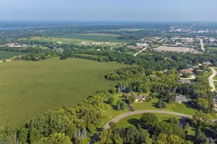 N27W30818 Golf Hills Dr, Delafield, WI 53072 - Photo 50