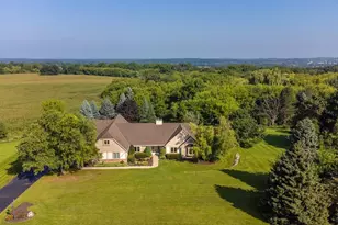 N27W30818 Golf Hills Dr, Delafield, WI 53072 - Photo 44