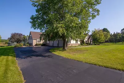 N27W30818  Golf Hills Dr, Delafield, WI 53072 - Photo 28
