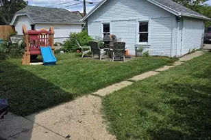 2852 N 36th St, Milwaukee, WI 53210 - Photo 12