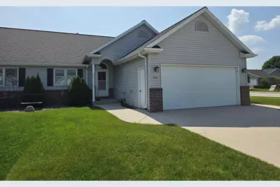 545  Ohio Ave, Oostburg, WI 53070 - Photo 1