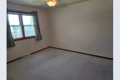 545  Ohio Ave, Oostburg, WI 53070 - Photo 14
