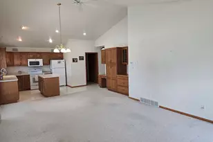 545 Ohio Ave, Oostburg, WI 53070 - Photo 4