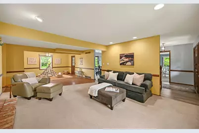 S40W22816  Sommers Hills Dr, Waukesha, WI 53189 - Photo 20