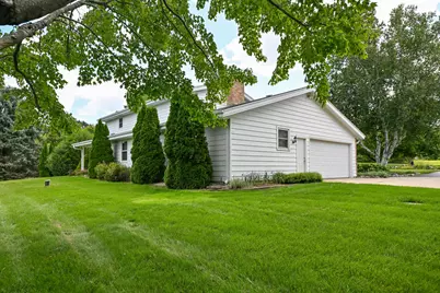 S40W22816  Sommers Hills Dr, Waukesha, WI 53189 - Photo 46
