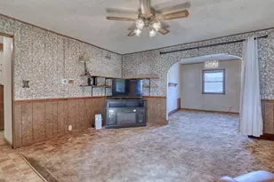 427 W Main St, Newburg, WI 53090 - Photo 10