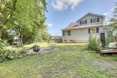 427 W Main St, Newburg, WI 53090 - Photo 32