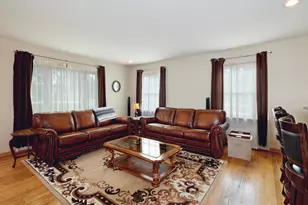 113 N 121st St, Wauwatosa, WI 53226 - Photo 14