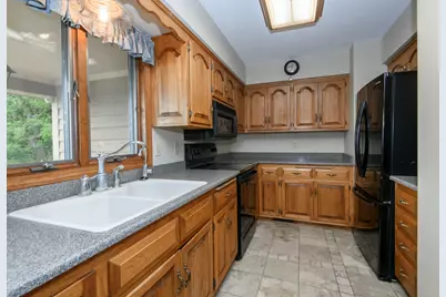 S29W29210  Wayne Keith Cir, Genesee, WI 53188 - Photo 18
