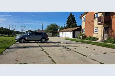 3123 E Grange Ave, Cudahy, WI 53110 - Photo 4