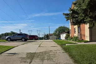3123 E Grange Ave, Cudahy, WI 53110 - Photo 10